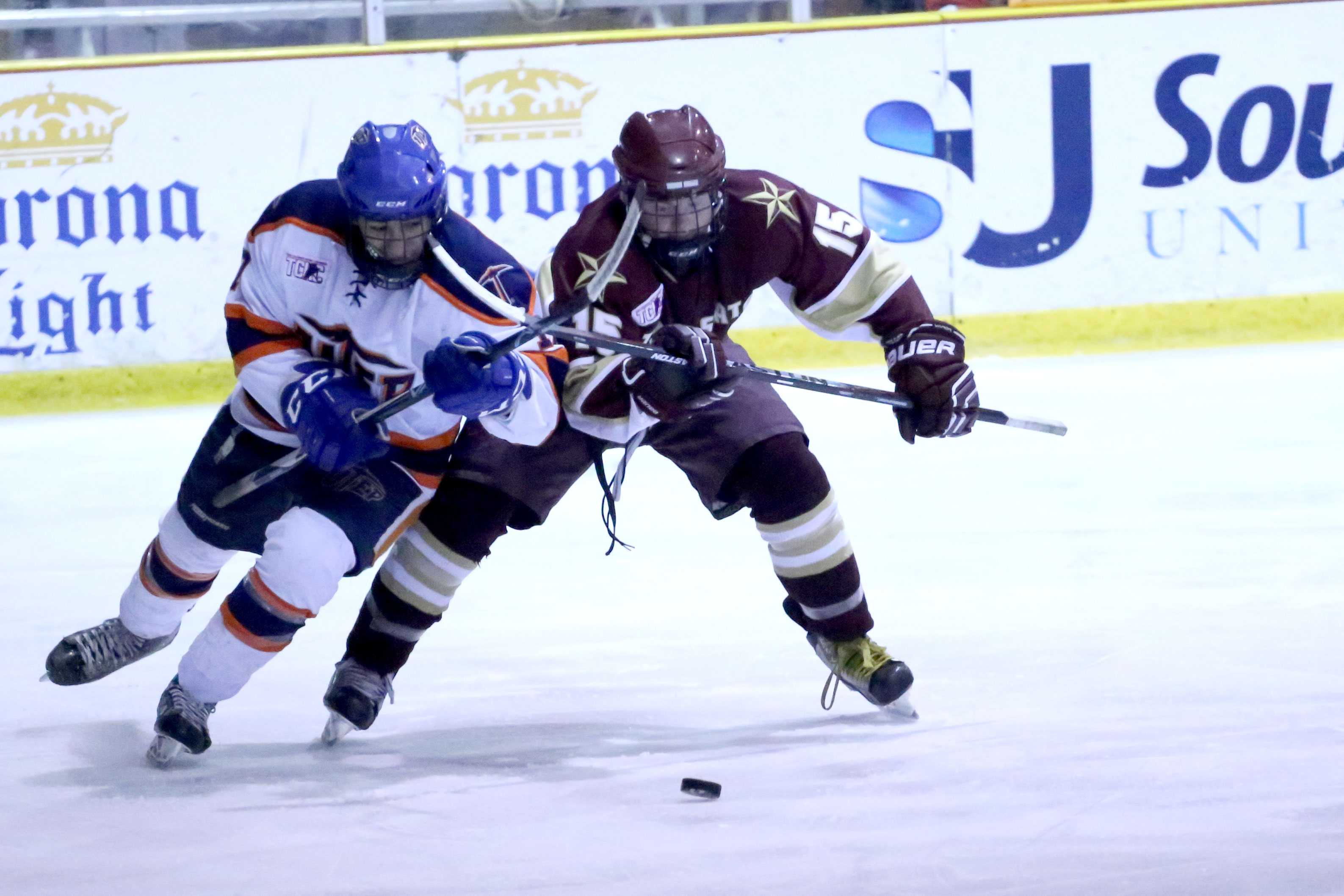 UTEP hockey storms back to defeat Texas A&M, advance in TCHC playoffs