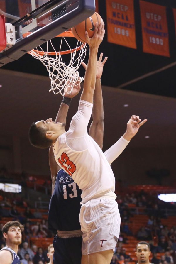 Isiah Osborne cuts backdoor as he gets the layup for two. 