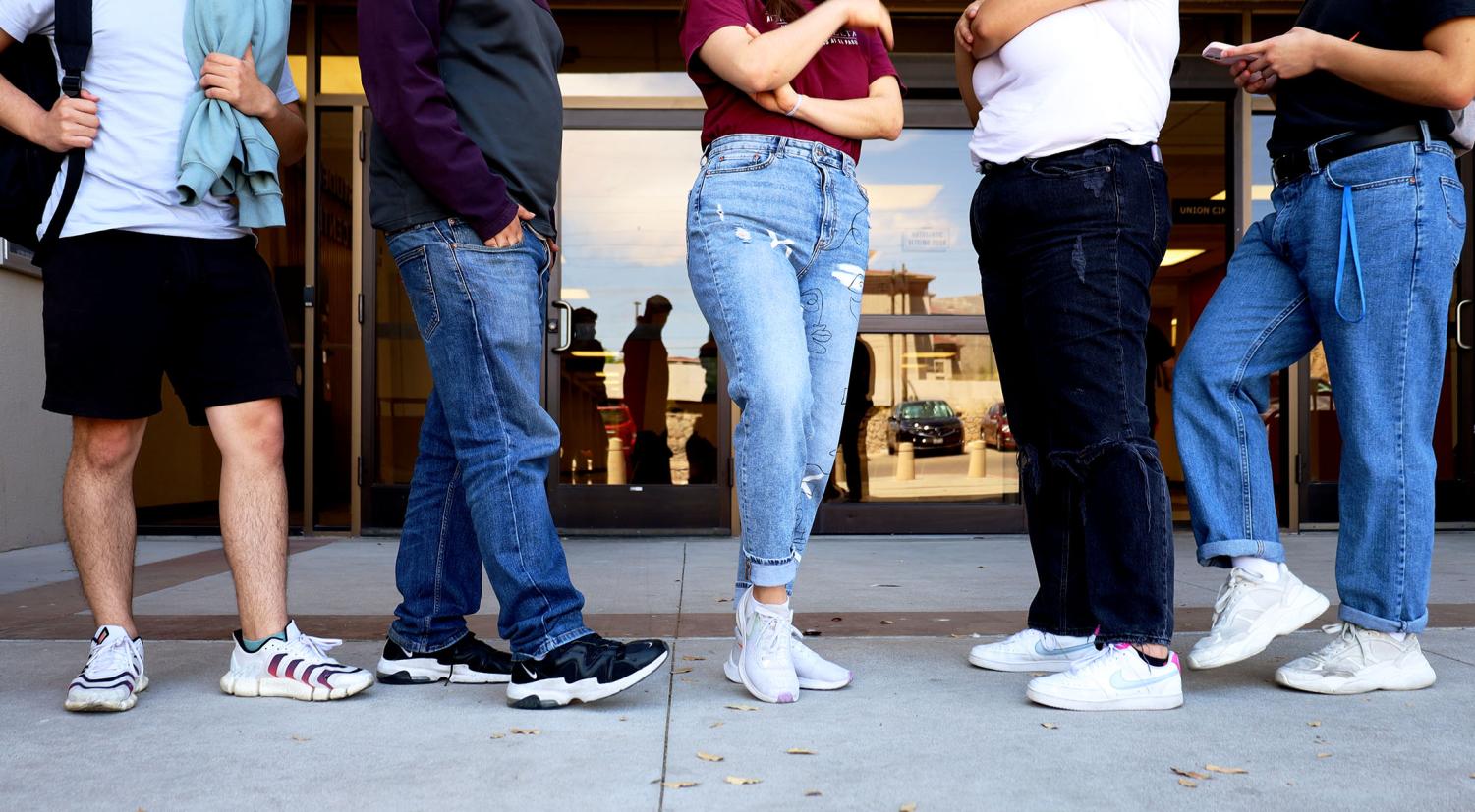 Jeans for outlet sneakerheads