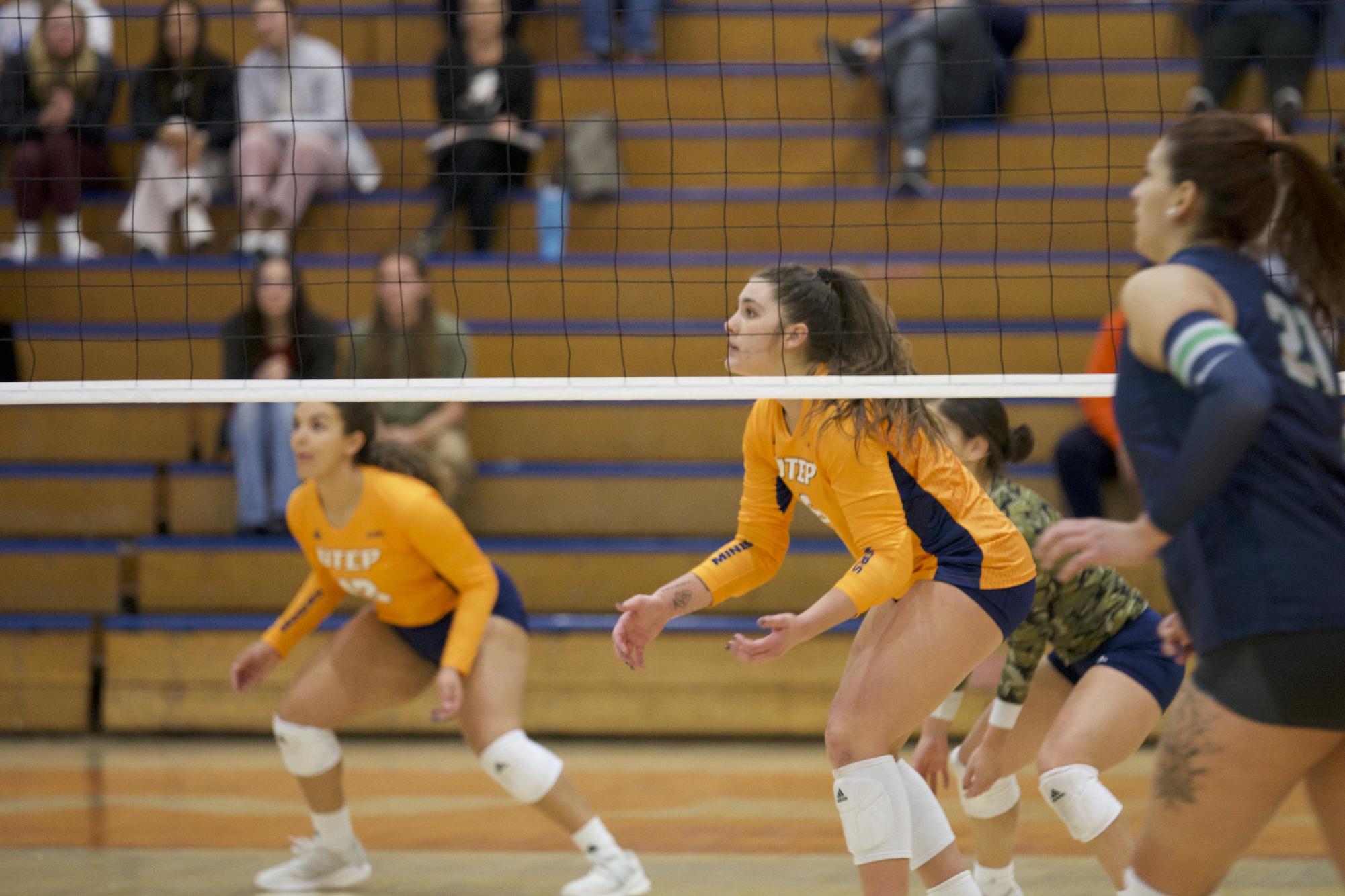 UTEP volleyball scares Chicago State with a win – The Prospector