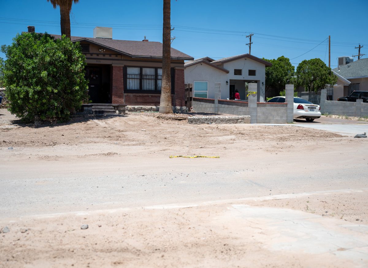 The+hole+in+the+block+of+Tularosa+Avenue+and+Stevens+Street+has+since+been+filled.