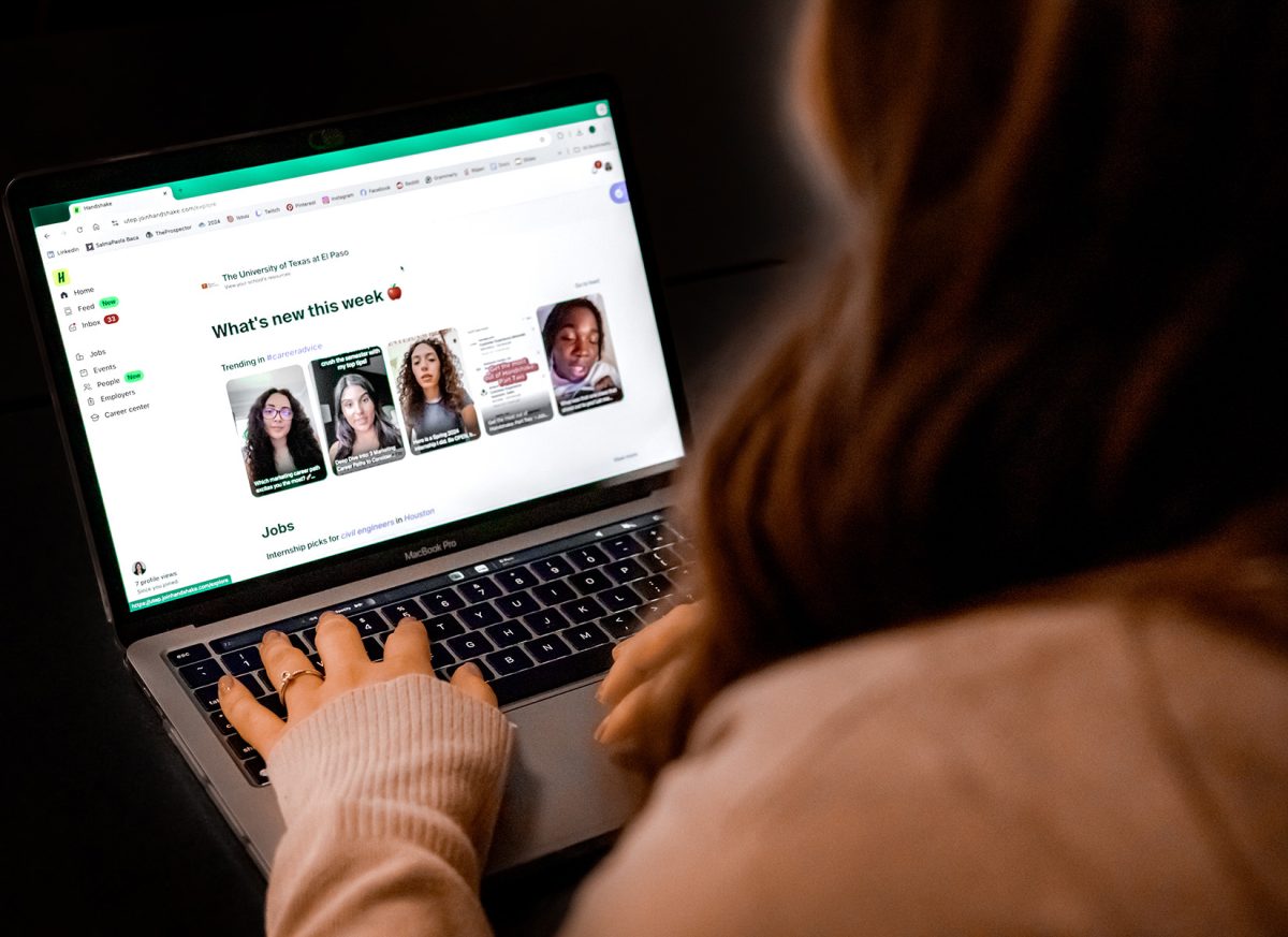 Student browses UTEP Handshake to get familiar with the platform.