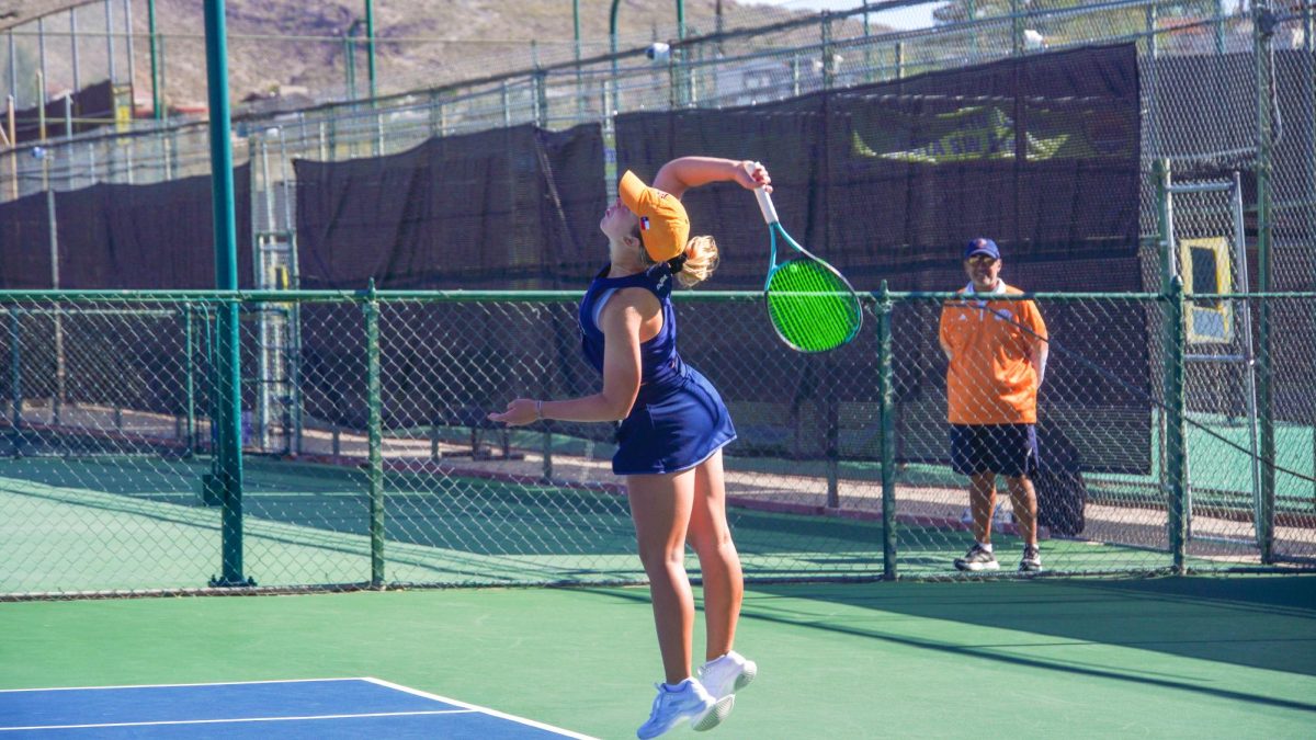 The team started off the Invitational with six wins in the opening day between singles and doubles.